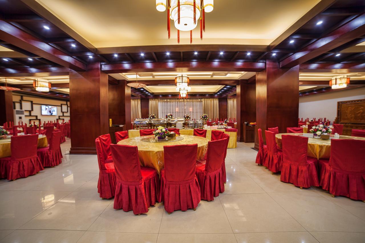 Hotel Shanghai City Osh Dış mekan fotoğraf