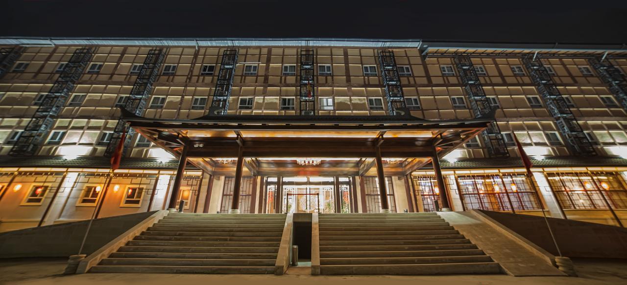 Hotel Shanghai City Osh Dış mekan fotoğraf