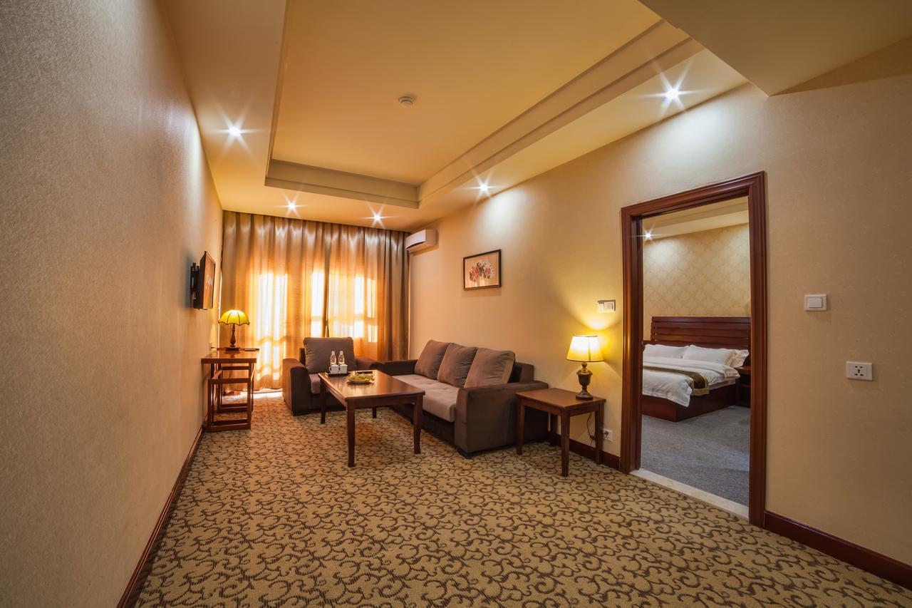 Hotel Shanghai City Osh Dış mekan fotoğraf