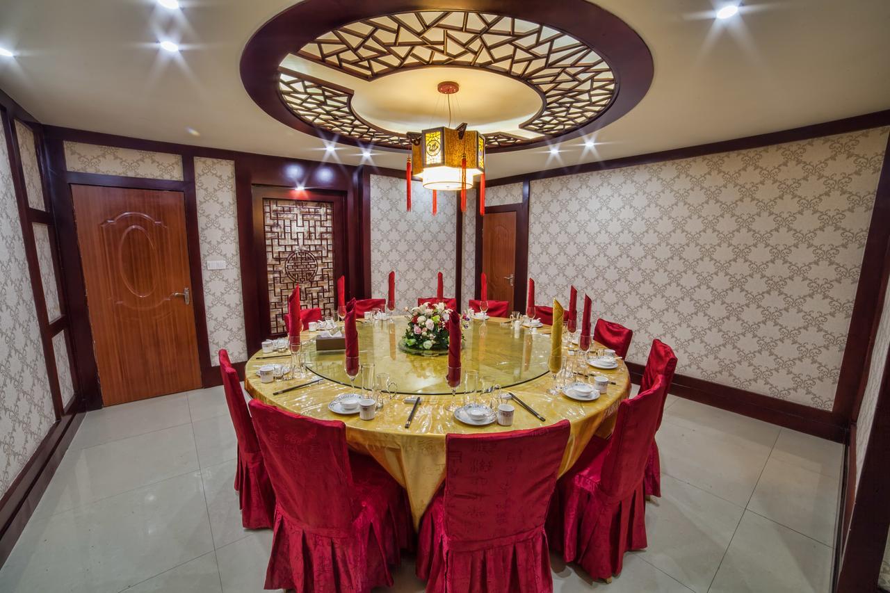 Hotel Shanghai City Osh Dış mekan fotoğraf